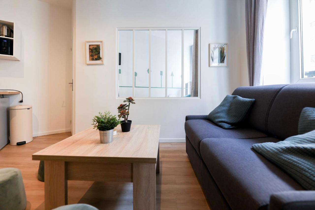 Green Apartment Near Montmartre And Opera パリ エクステリア 写真