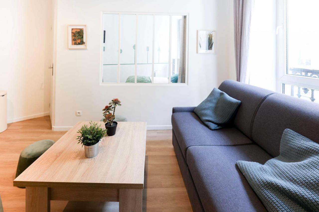 Green Apartment Near Montmartre And Opera パリ エクステリア 写真