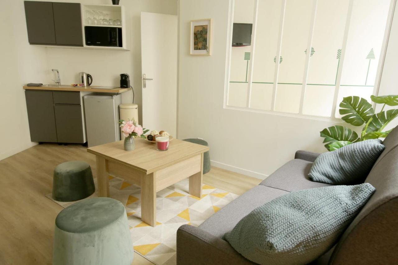 Green Apartment Near Montmartre And Opera パリ エクステリア 写真