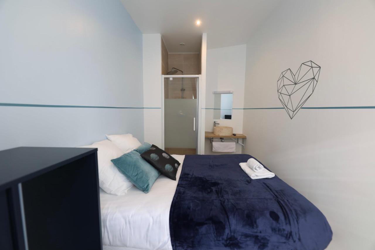 Green Apartment Near Montmartre And Opera パリ エクステリア 写真